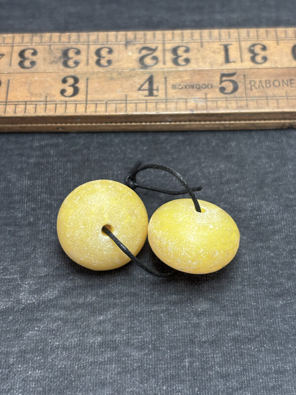 Vintage Pale Yellow Faux Amber Beads - Image 3