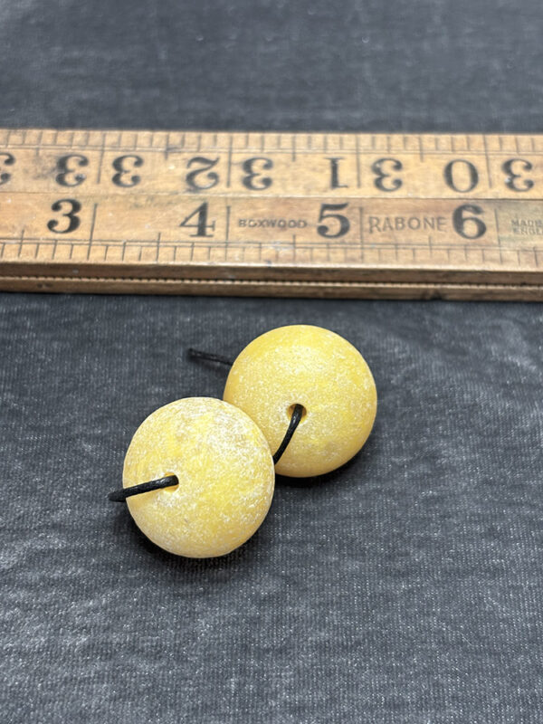 Vintage Pale Yellow Faux Amber Beads - Image 4